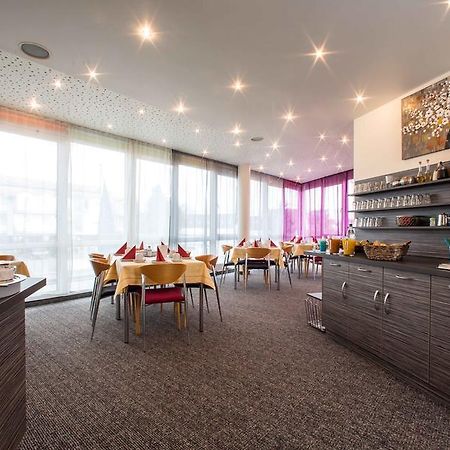 Hotel An Der Waldstrasse Groß-Zimmern Esterno foto