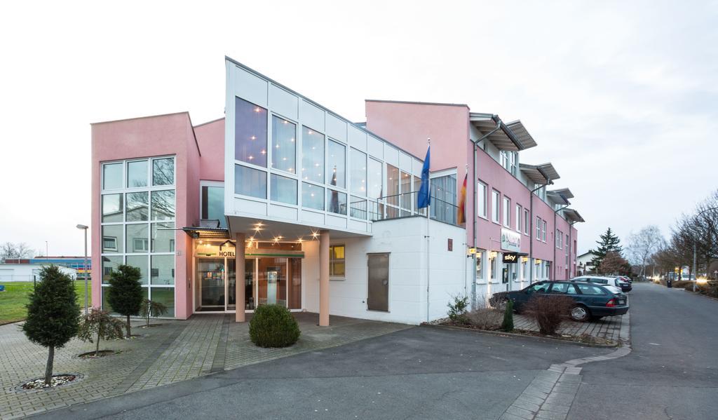 Hotel An Der Waldstrasse Groß-Zimmern Esterno foto